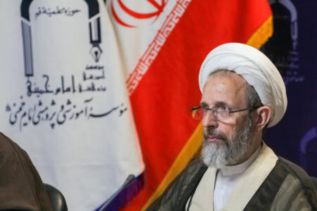 آیت الله رجبی: خطر گسستگی جامعه اسلامی از تهدیدات خارجی خطرناک‌تر است