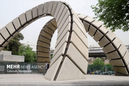 استاد دانشگاه صنعتی امیرکبیر پژوهشگر برگزیده استان تهران شد