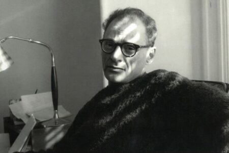 بررسی «مرگ فروشنده» آرتور میلر در رادیو نمایش