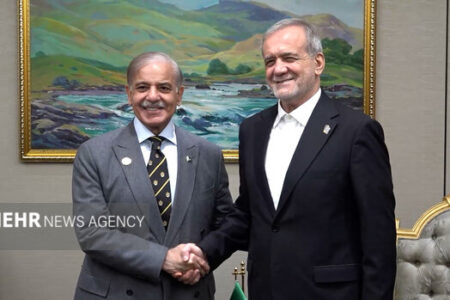 تاکید سران ایران و پاکستان بر تقویت همکاری‌های مشترک