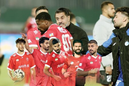 تکلیف نقل‌وانتقالات پرسپولیس مشخص نیست/ لیست‌ها روی میز اوسمار