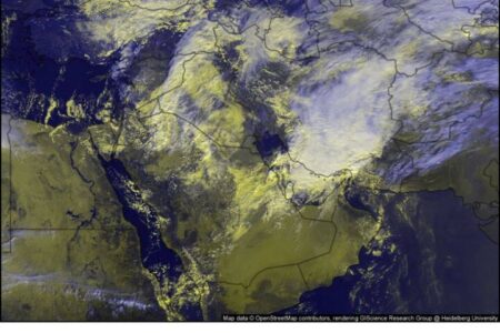 حرکت ابر های عظیم بارشی در جنوب ایران