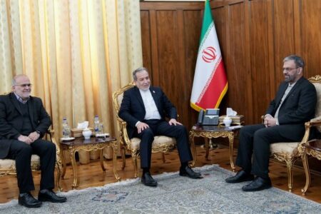 دیدار سفیر ایران در تاجیکستان با وزیر امور خارجه