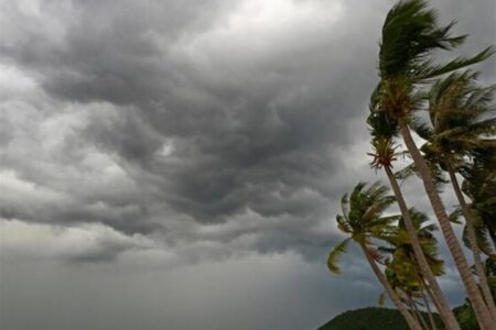 طوفان از غرب هرمزگان در حال ورود است؛ مردم آماده باشند