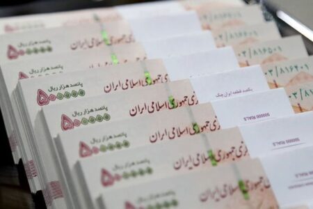 فلج شدن اقتصاد در پی اضافه برداشت بانکها | داد مجلس هم از خلق بی ضابطه پول درآمد