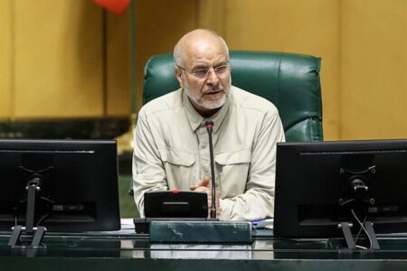 قالیباف: شهید سلیمانی در دل تهدیدها، فرصت می‌دید