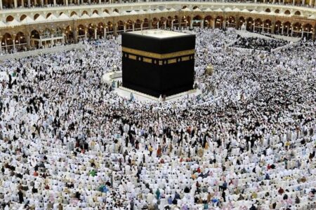 قانون جدید عربستان برای حجاج/ این عمل در سفر حج ممنوع شد