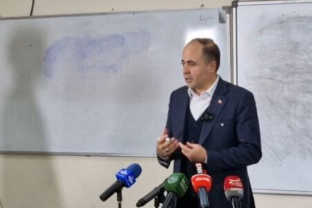 قزلجه: سود چند واردکننده کالای اساسی معادل ثروت چند ترامپ است