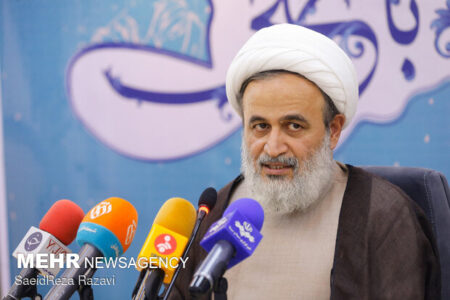 پژوهش لازمه نقد در مداحی است؛ نمونه حکمرانی مردم پایه در هیئت‌ها