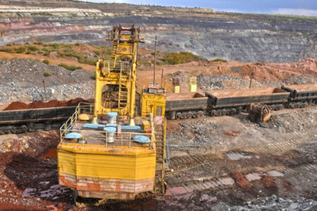 کاهش ۶درصدی صادرات جهانی سنگ آهن در ماه نوامبر؛ قیمت ها در اوایل دسامبر ثابت ماند