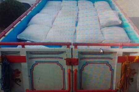 کشف ۲ کامیون کود شیمیایی کشاورزی بدون مجوز در مرز خسروی