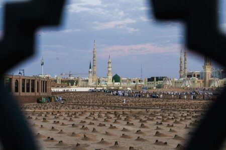 گذاری بر اولین اندیشه‌های شیعه در مدرسه امام محمد باقر (ع)