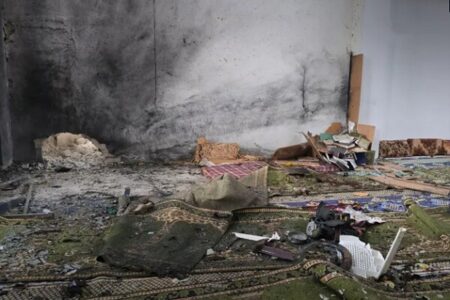 یک گروه تکفیری مسئولیت انفجار مسجدی در «حمص» سوریه را برعهده گرفت