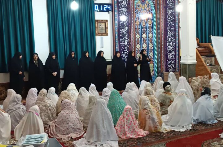 آغاز پرشور اعتکاف دانش‌آموزی هشترود با حضور گسترده نوجوانان