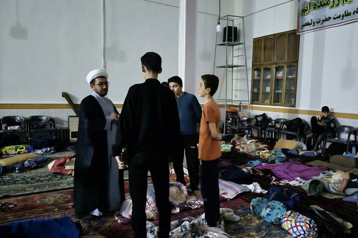 آغاز پرشور اعتکاف دانش‌آموزی هشترود با حضور گسترده نوجوانان