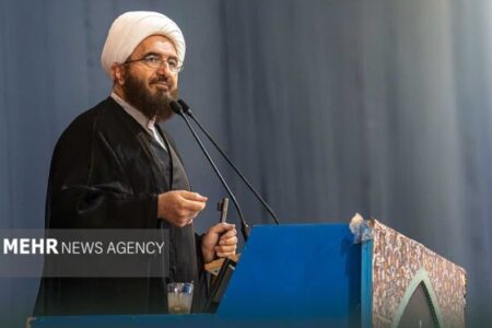 دشمن می‌خواهد مشکلات اقتصادی را به بحران امنیتی تبدیل کند