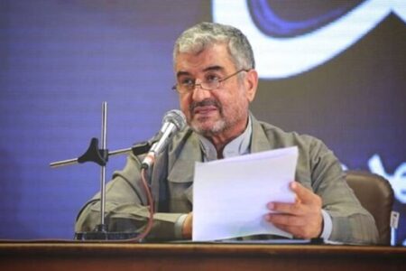 سرلشگر جعفری: دشمن قادر به توقف دانش هسته‌ای ایران نیست