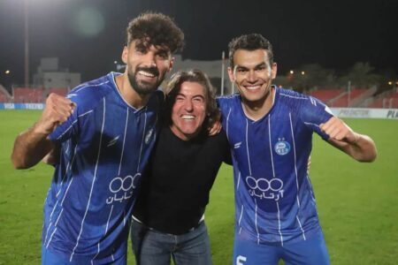 واکنش عجیب آشورماتوف درباره گل به خودی در دیدار استقلال و سپاهان